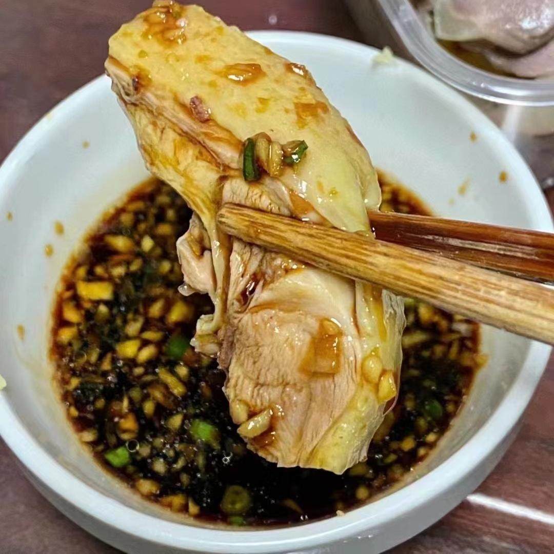 【小绍兴招牌白斩鸡】小绍兴白斩鸡，香嫩爽滑，鸡肉Q弹一盒350克,淘宝优惠券,粉丝福利购,淘宝优惠卷