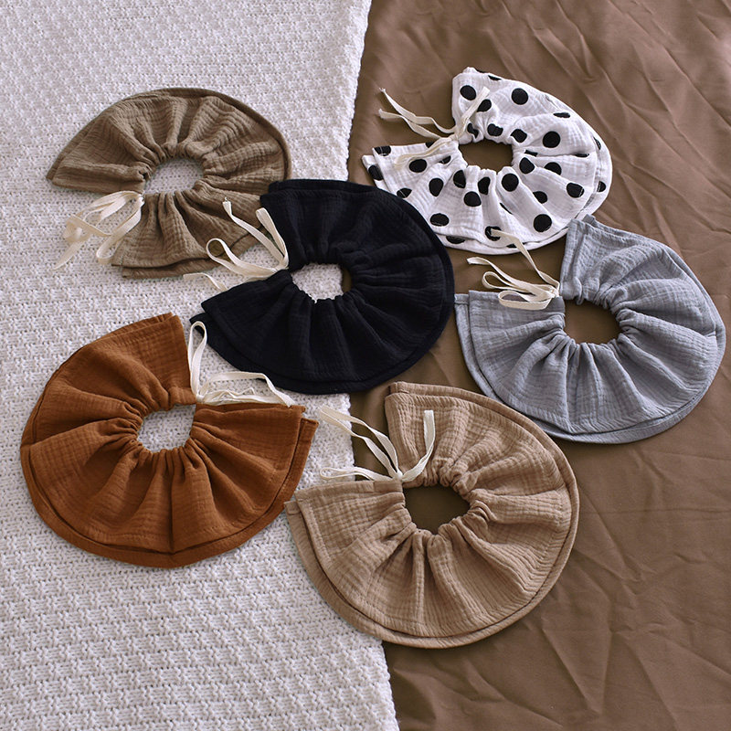 INS婴童纯棉围嘴360°宝宝可调节系带口水巾轻薄透气纱布圆形围嘴