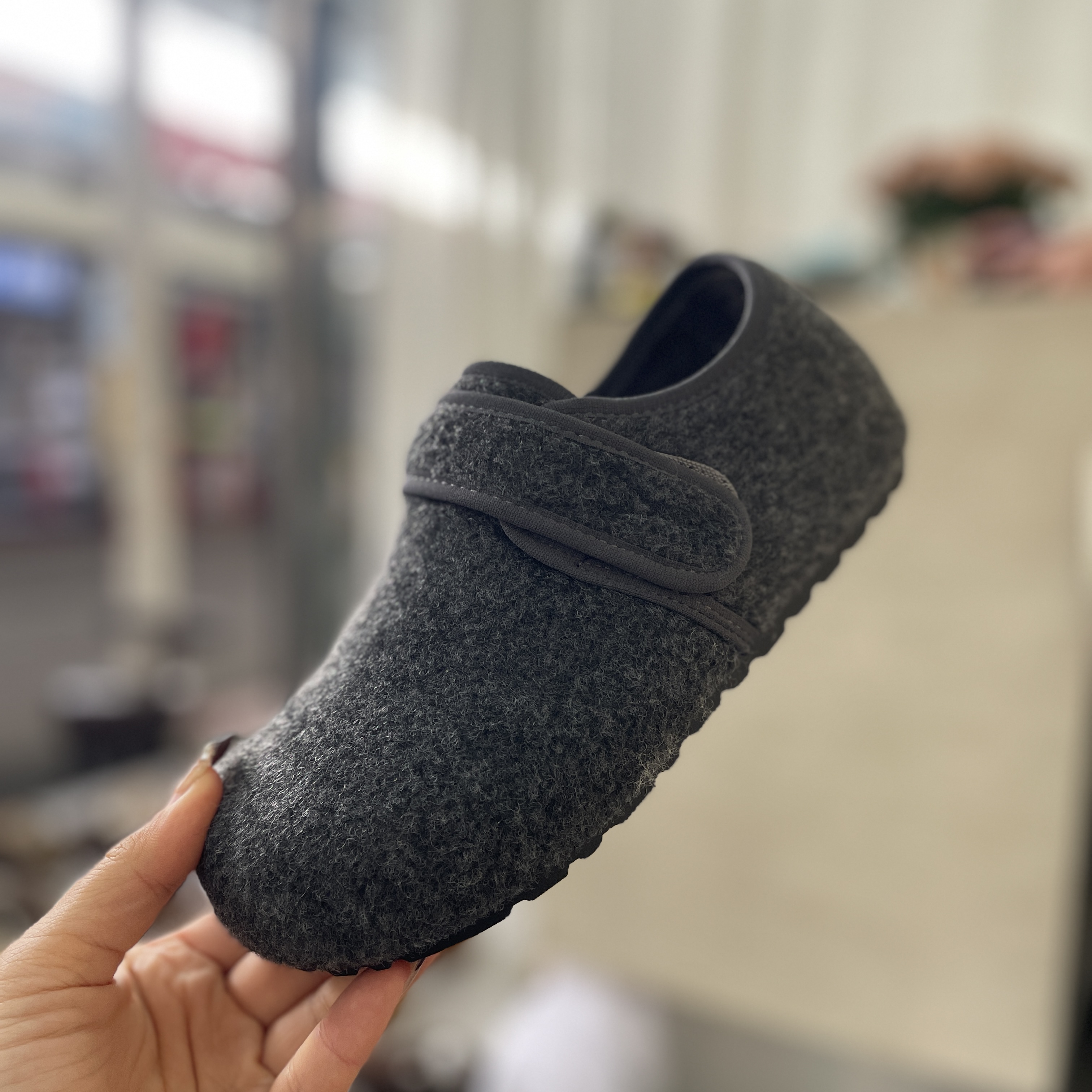 内增高2cm厚底呢子灰色毛毛鞋女2025秋冬加绒保暖棉鞋单鞋勃肯鞋 - 图2