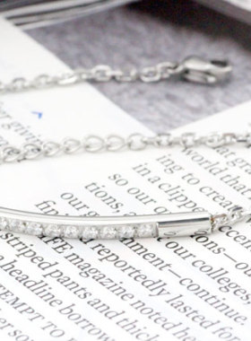 时尚风镶嵌礼物手链