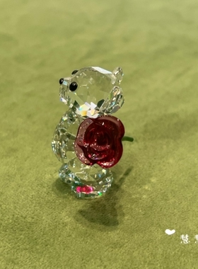 代购SWAROVSKI施华洛世奇 Kris小熊 爱之玫瑰水晶摆件5691390