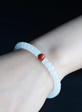 一斤钻戒天然和田白玉18K金