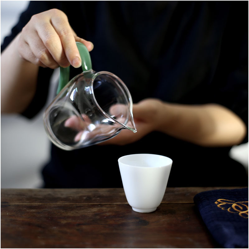 梧竹幽居｜婵娟玻璃公道杯小号茶道分茶器 中秋赏月泡茶搭配公杯,淘宝优惠券,粉丝福利购,淘宝优惠卷