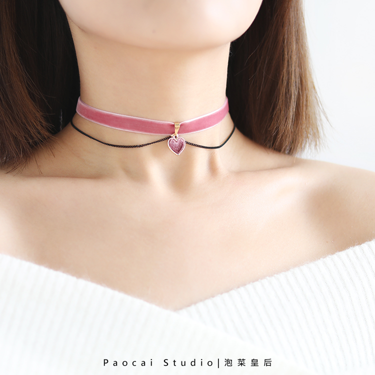 一见倾心 choker 情人节礼物丝绒爱心颈链锁骨链短款颈带网红项圈 一见倾心 choker 情人节礼物丝绒爱心颈链锁骨链短款颈带网红项圈