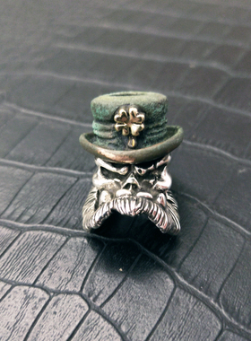 施特林圣·帕特里克节刀坠