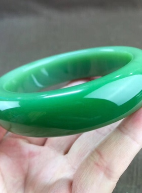 新疆冰种碧玉手镯