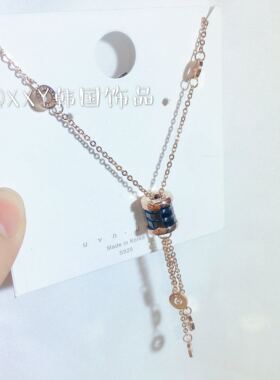 黑色高端大气风毛衣链网红同款