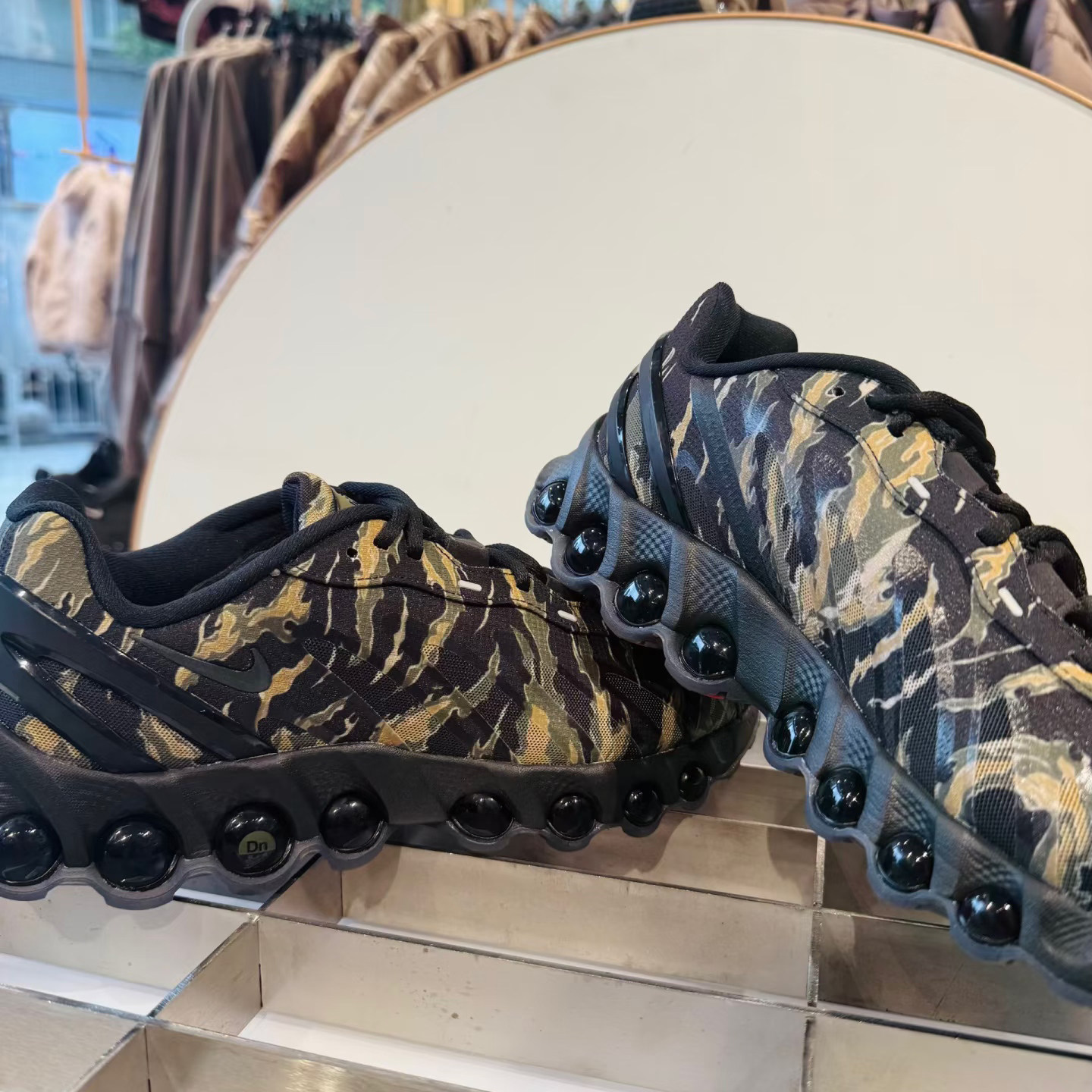 25新款Nike耐克男子运动鞋AIR MAX DN8迷彩气垫缓震休闲鞋IH2141,淘宝优惠券,粉丝福利购,淘宝优惠卷