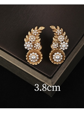 vintage中古风白色琉璃串珠捷克钻镶嵌镂空流苏项链耳钉胸针套装