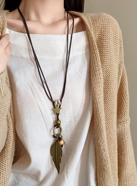 复古民族风羽毛枫叶合金吊坠波西米亚海边度假挂链长款毛衣链项链