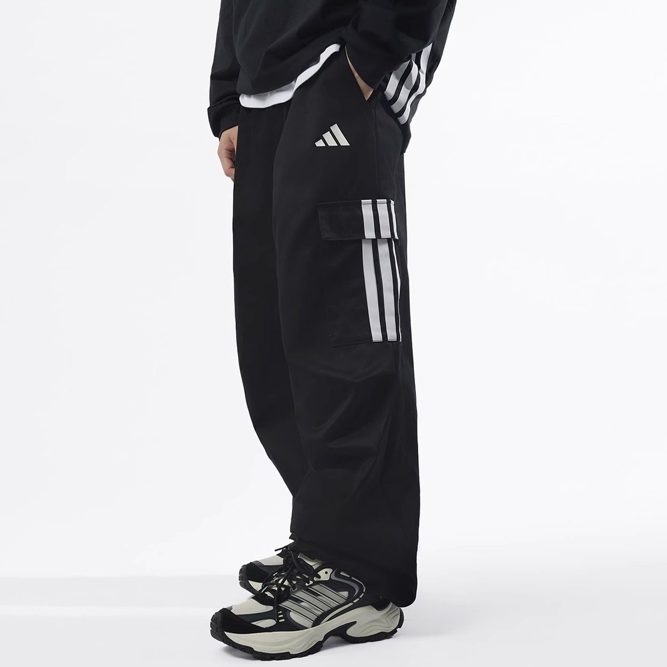 Adidas阿迪达斯男子2026春季新款多口袋运动工装伞兵裤长裤KF2750,淘宝优惠券,粉丝福利购,淘宝优惠卷