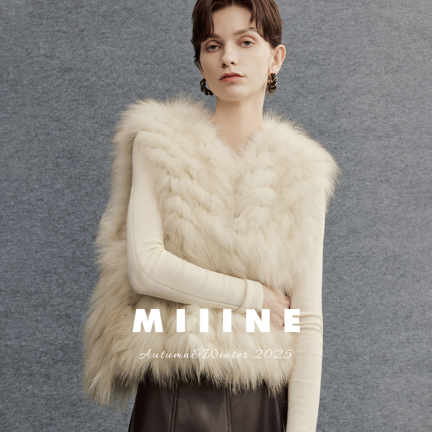 Miiine羊毛双面呢狐狸毛马甲 落肩短款双色可选纸片人皮草外套 - 图0