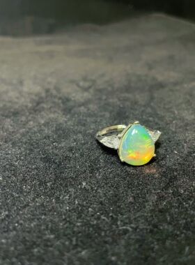 【BW宝石】火彩非常好的欧泊戒指，大克拉数，水滴设计师款带证书