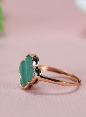 女四叶草戒指天然孔雀