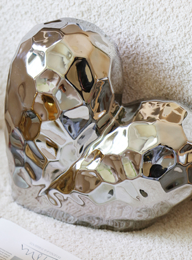 留连高级感陶瓷爱心摆件