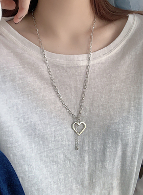 钛钢镂空马赛克爱心项链女