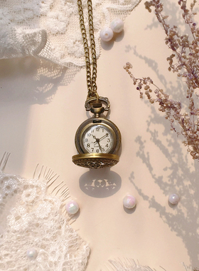 文艺复古小巧翻盖迷你经典长项链