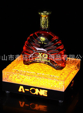 酒吧led发光酒座创意水晶柱洋酒酒调节黑桃a底座夜场专用xo双色托