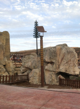 河道公园水泥塑石假山小区别墅景区水泥景观雕塑假山流水承接工程