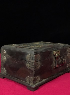 热销古玩古董仿古做旧物件檀木镶嵌彩贝密码首饰盒摆饰