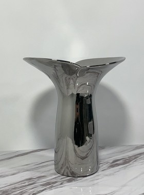 热销现代轻奢银色陶瓷花瓶插花艺鱼尾饰品桌面摆件软装花器家居样