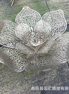 不锈钢莲花雕塑仿真镜面荷花花朵金属售楼装饰酒店水池观水景摆件