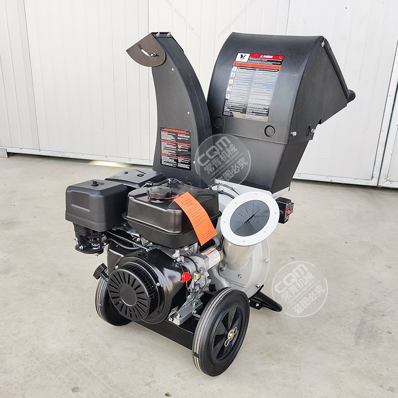 热销移动式汽油粉碎机玉米秸秆小型家用杂枝木头粉碎机园林树枝粉 - 图1