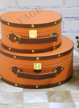 样板房半圆装饰手提箱家居饰品软装米色皮质咖边箱子简约现代摆件