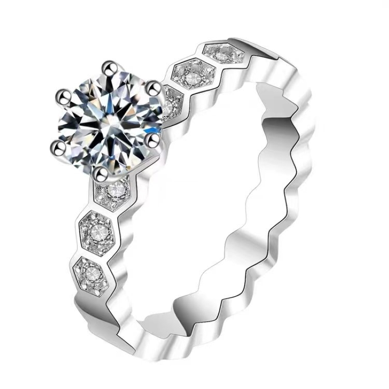 进口D色莫桑石钻戒百搭六爪蜂巢女戒指婚戒S925银镀铂金情侣礼物 - 图3