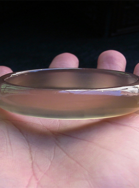 天然巴西玛瑙手镯/加厚不加宽/原色无忧化/高冰透强荧光玉髓1980