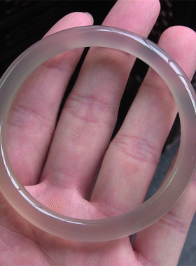 天然巴西玛瑙手镯/复古圆条/原色无忧化/高冰透强荧光玉髓2100