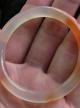 天然巴西玛瑙手镯玉髓