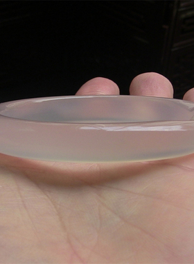 天然巴西玛瑙手镯/秀细加厚款/巧雕猫爪/白月光/强荧光玉髓2222