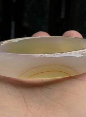 天然巴西玛瑙手镯精美纹理玉髓