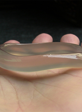 天然巴西玛瑙手镯/扭扭镯/原色无优化/高冰透强荧光水润玉髓1738