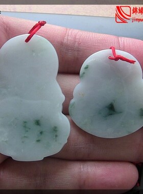 情定终身玉髓吊坠俏色飘绿花翡翠