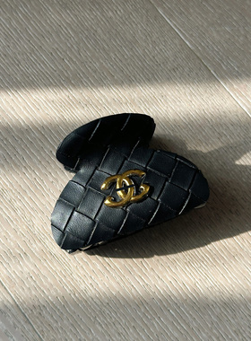 编织菱格皮质抓夹女巴恩风鲨鱼夹