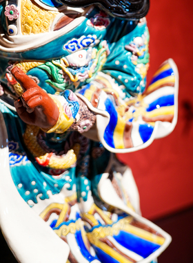 【本尼家】非遗手工彩釉交趾陶关公陶瓷艺术家居桌面装饰玄关摆件