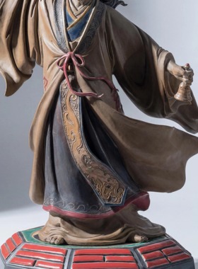 【本尼家】AM183非遗手工石湾陶瓷“诸葛祭风”桌面装饰玄关摆件
