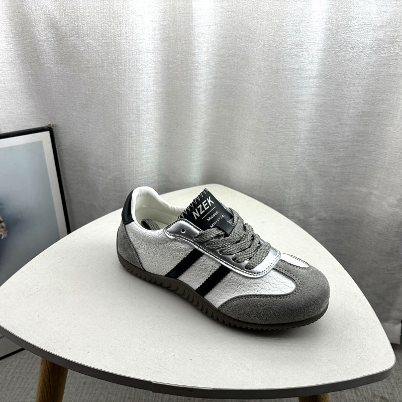 2026春季新款女鞋超纤平底休闲深口系带舒适百搭软底透气女单鞋,淘宝优惠券,粉丝福利购,淘宝优惠卷