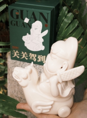 鲤物文创｜关关驾到德化白瓷关公骑马造型摆件新居乔迁好礼