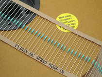 100 VISHAY-BC 825R Resistance SFR25 1% COPPER FOOT METAL FILM IMPORT ORIGINAL