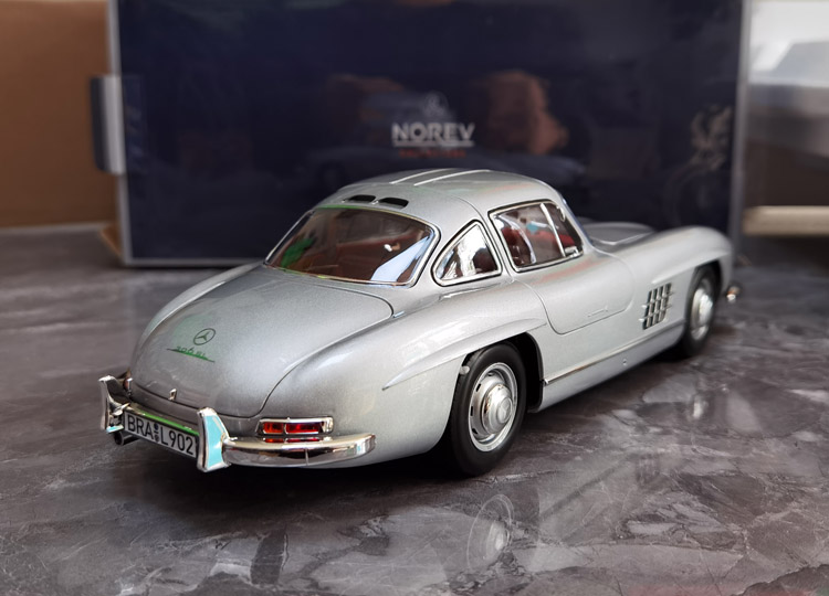 Norev 1:18 奔驰300SL 鸥翼门 W198 1954 合金静态仿真汽车模型 - 图3