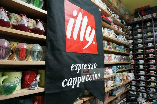 意大利illy原厂logo标黑旗咖啡店广告旗橱窗展示店内标示店主推荐 - 图0