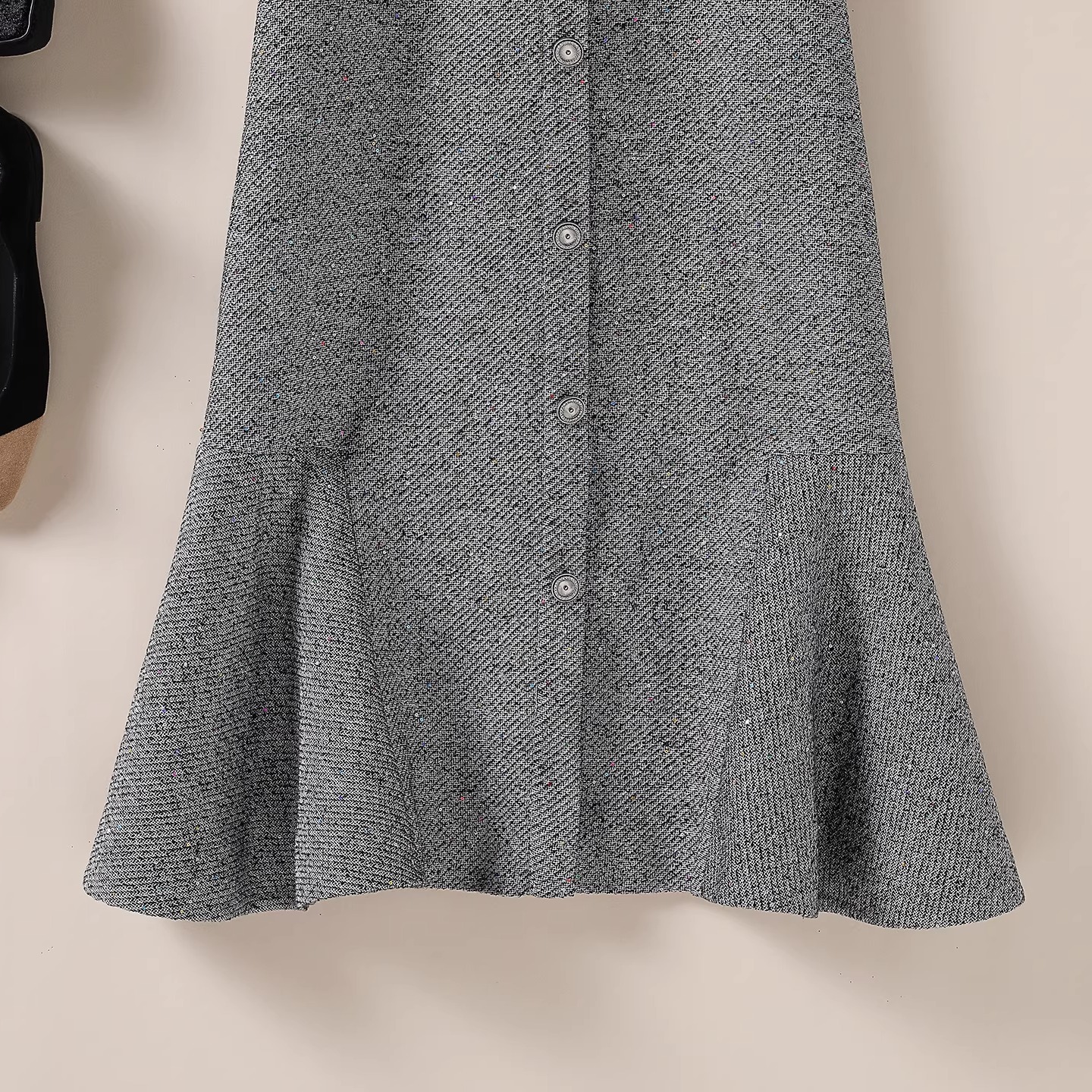 小香风毛呢背心裙亮片圆领荷叶摆A字显瘦连衣裙 2025秋冬新款女装 - 图2