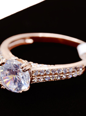 合金微镶四爪锆石韩版大气戒指