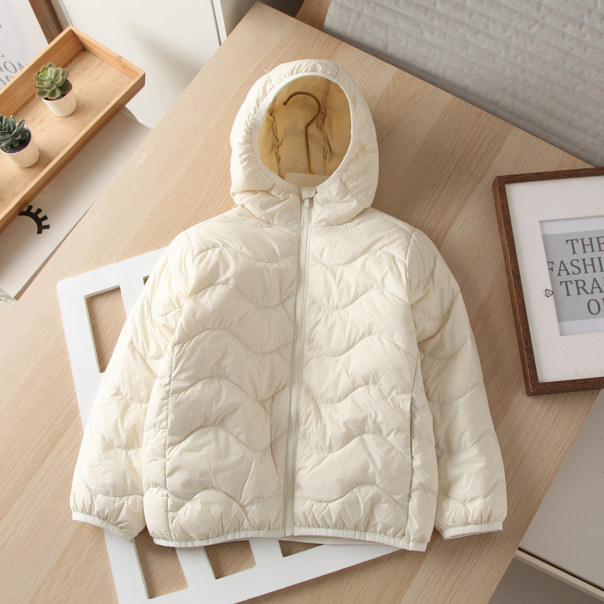 温暖轻盈 休闲百搭男女童连帽90白鸭绒服儿童轻薄羽绒服外套上衣 - 图2