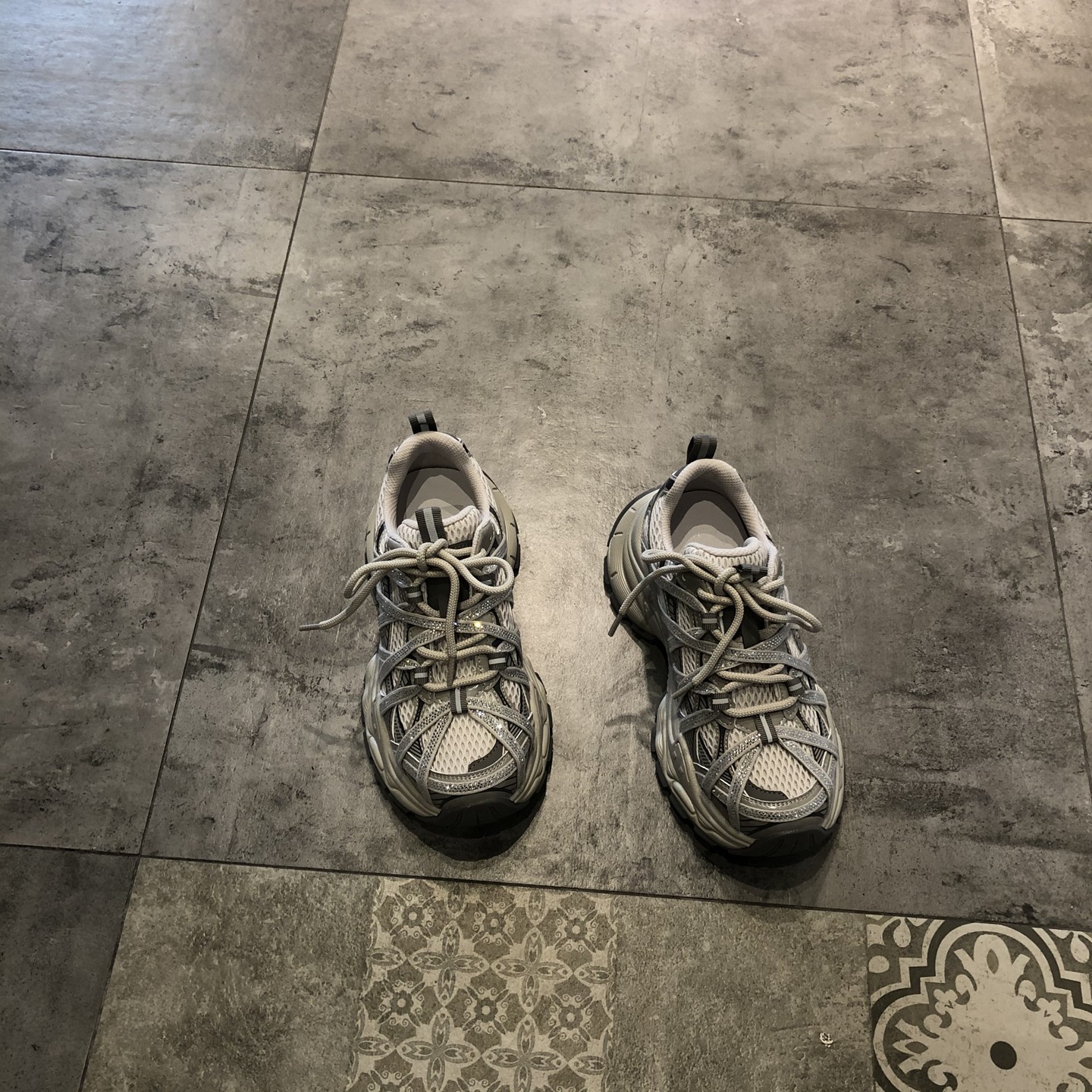 2026新款韩版厚底老爹鞋女时尚百搭水钻网面拼接舒适休闲运动鞋,淘宝优惠券,粉丝福利购,淘宝优惠卷