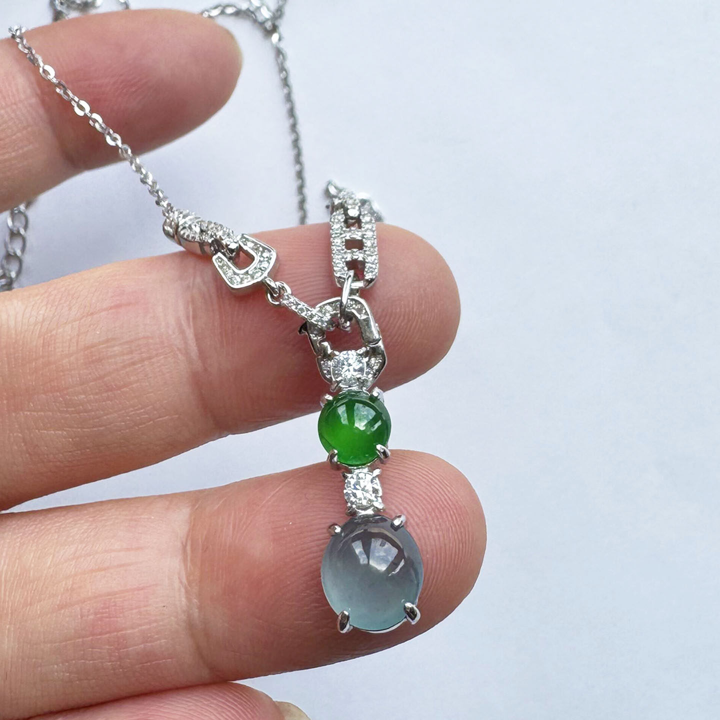 翡翠林很美缅甸老坑玻璃种天空蓝蛋面吊坠天然阳绿S925万能扣银链,淘宝优惠券,粉丝福利购,淘宝优惠卷