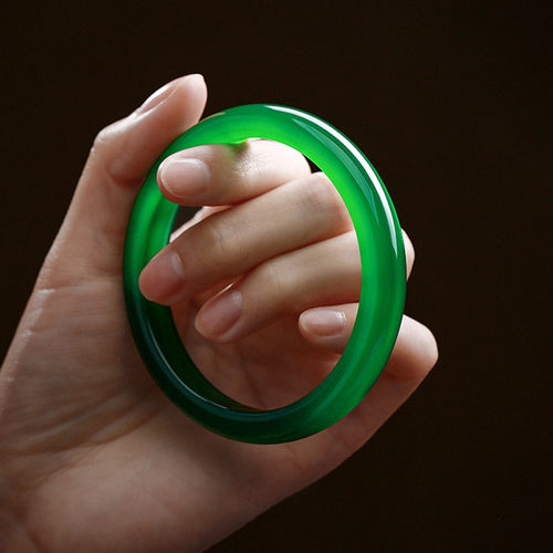 天然冰种菠菜绿玉髓手镯女巴西料帝王绿玛瑙玉镯宽10mm圆条旺夫镯 - 图0